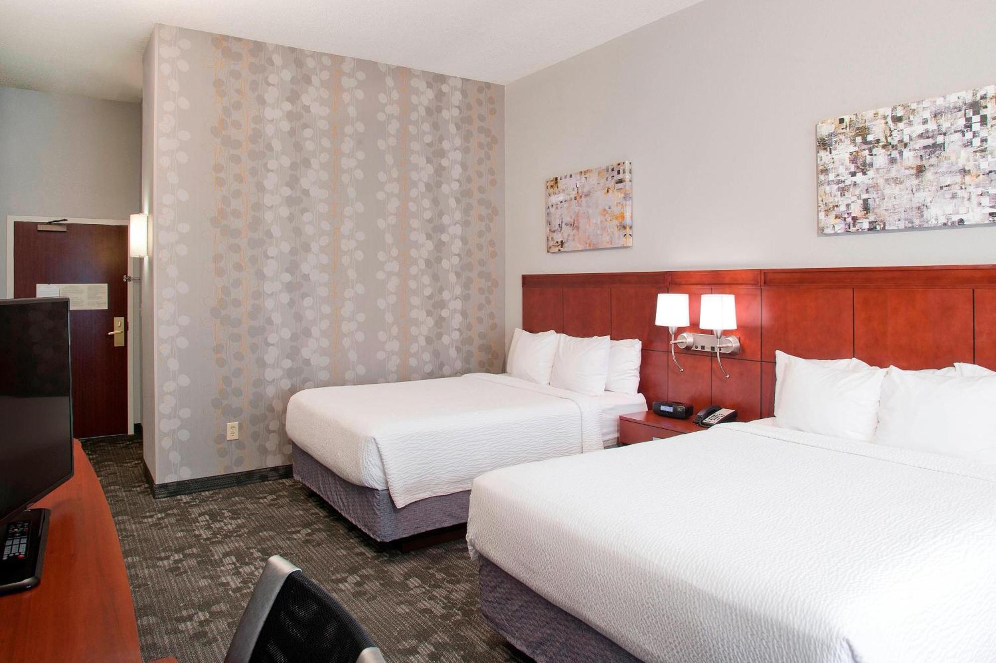 Courtyard By Marriott Charlotte Ballantyne Екстериор снимка